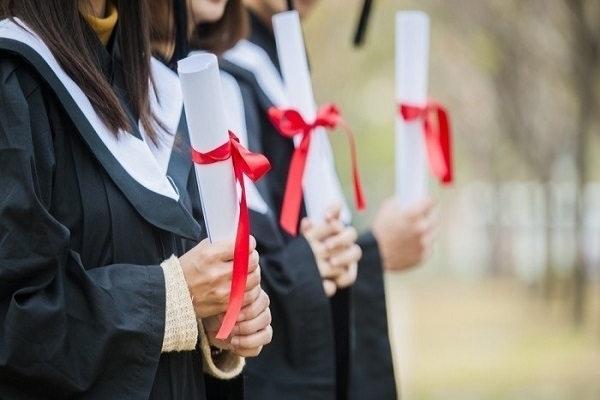 10 of the Best Degrees to Graduate with in 2017
