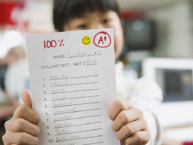 Should students be rewarded for good grades?
