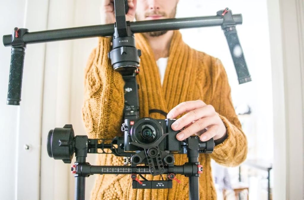 What are the components of a camera stabilizer